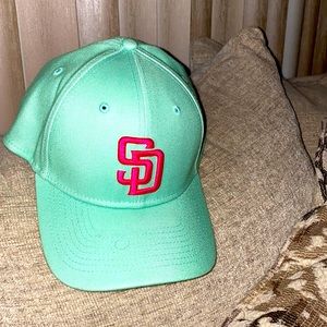 New Era San Diego Padres City Connect Edition 39Thirty 3930 Large / XL L Hat Cap